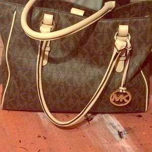 Mk bag signature bag